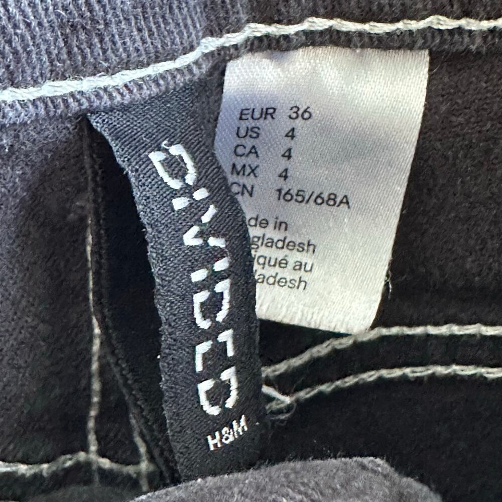 Divided by H&M Black Contrast Stitch Wide Leg Jeans | Size 4 - Picture 7 of 8